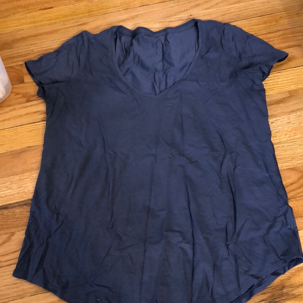 Lululemon love tee size 6